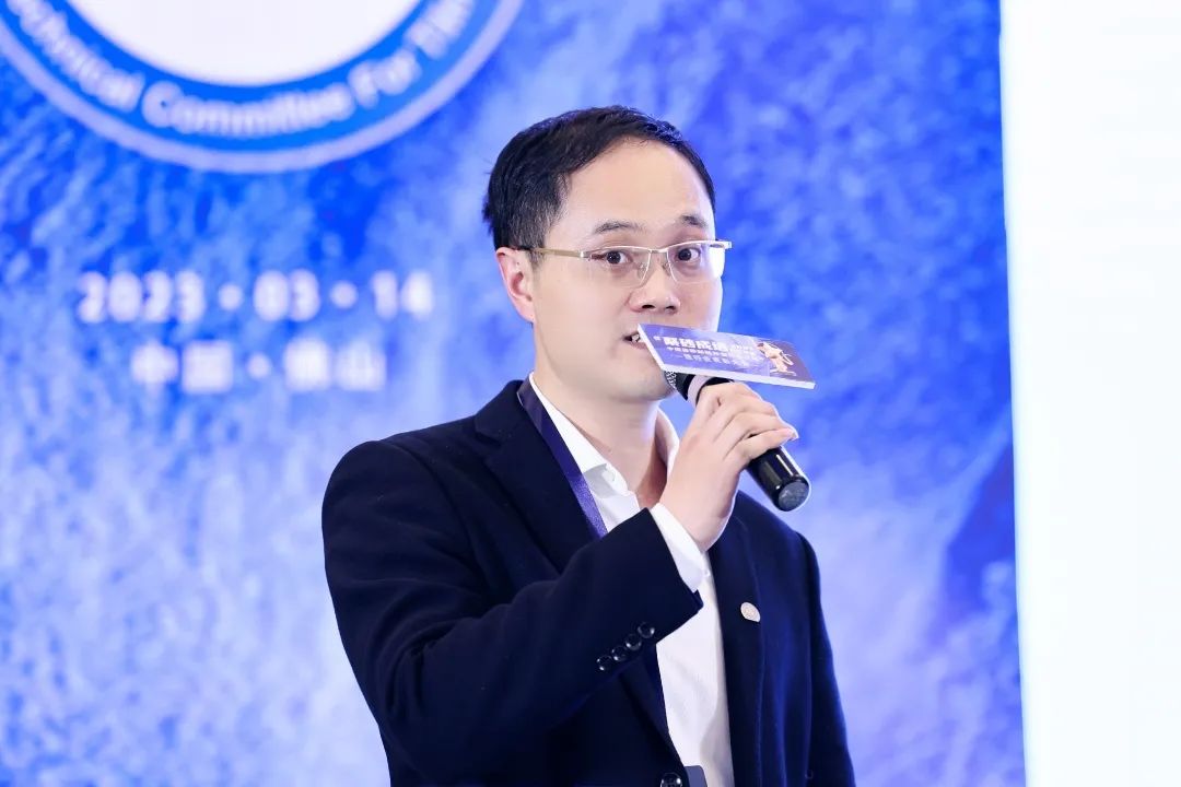 亚地斯集团荣获中国陶瓷工业协会瓷砖粘贴技术专业委员会荣誉表彰 亚地斯集团荣获中国陶瓷工业协会瓷砖粘贴技术专业委员会荣誉表彰